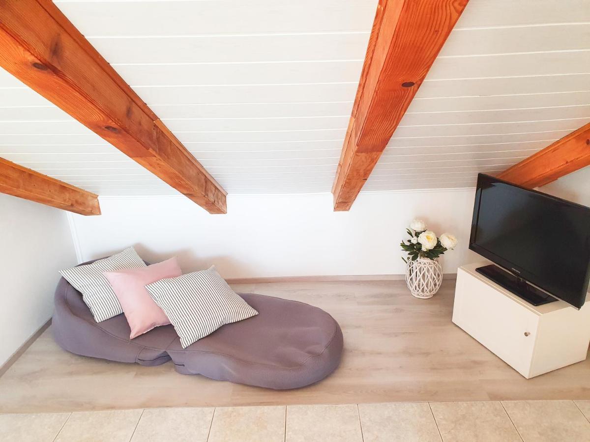 Breathtaking Seaview App Barac On Separated Floor Crikvenica Exteriér fotografie