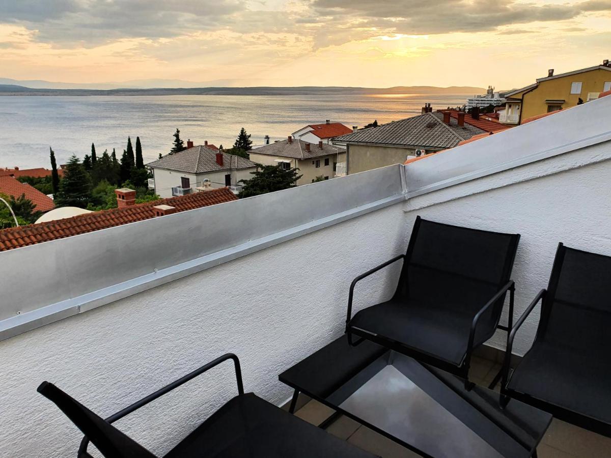 Breathtaking Seaview App Barac On Separated Floor Crikvenica Exteriér fotografie